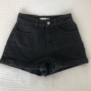 Black Pacsun Mom Jean Shorts